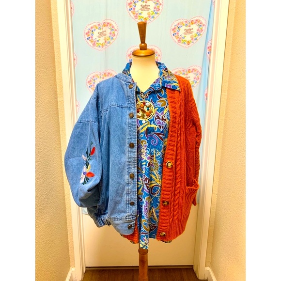 🌈 Beautiful Vintage Art button top - Picture 7 of 7